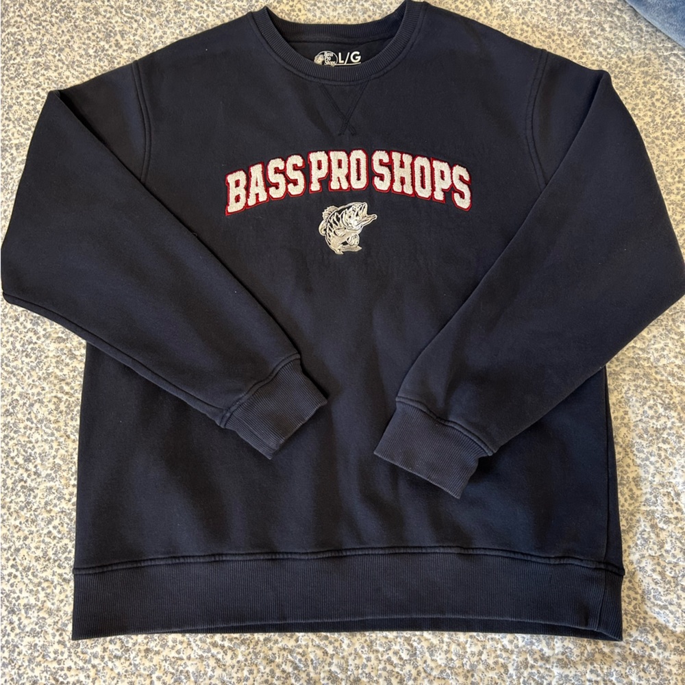 Bass Pro Shops Sweatshirt